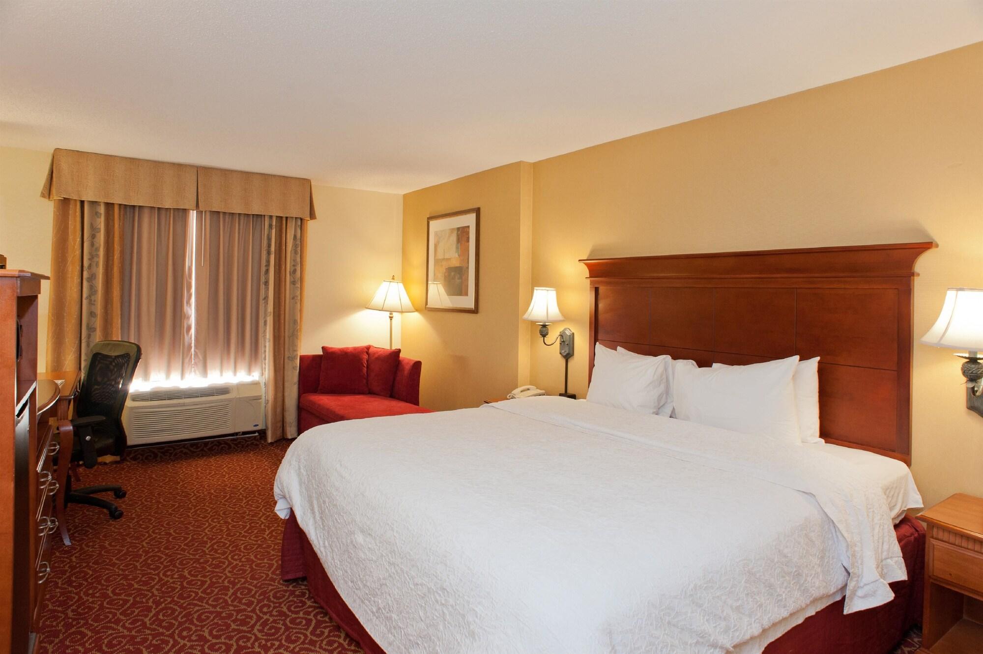 Hampton Inn & Suites Mccomb Bagian luar foto