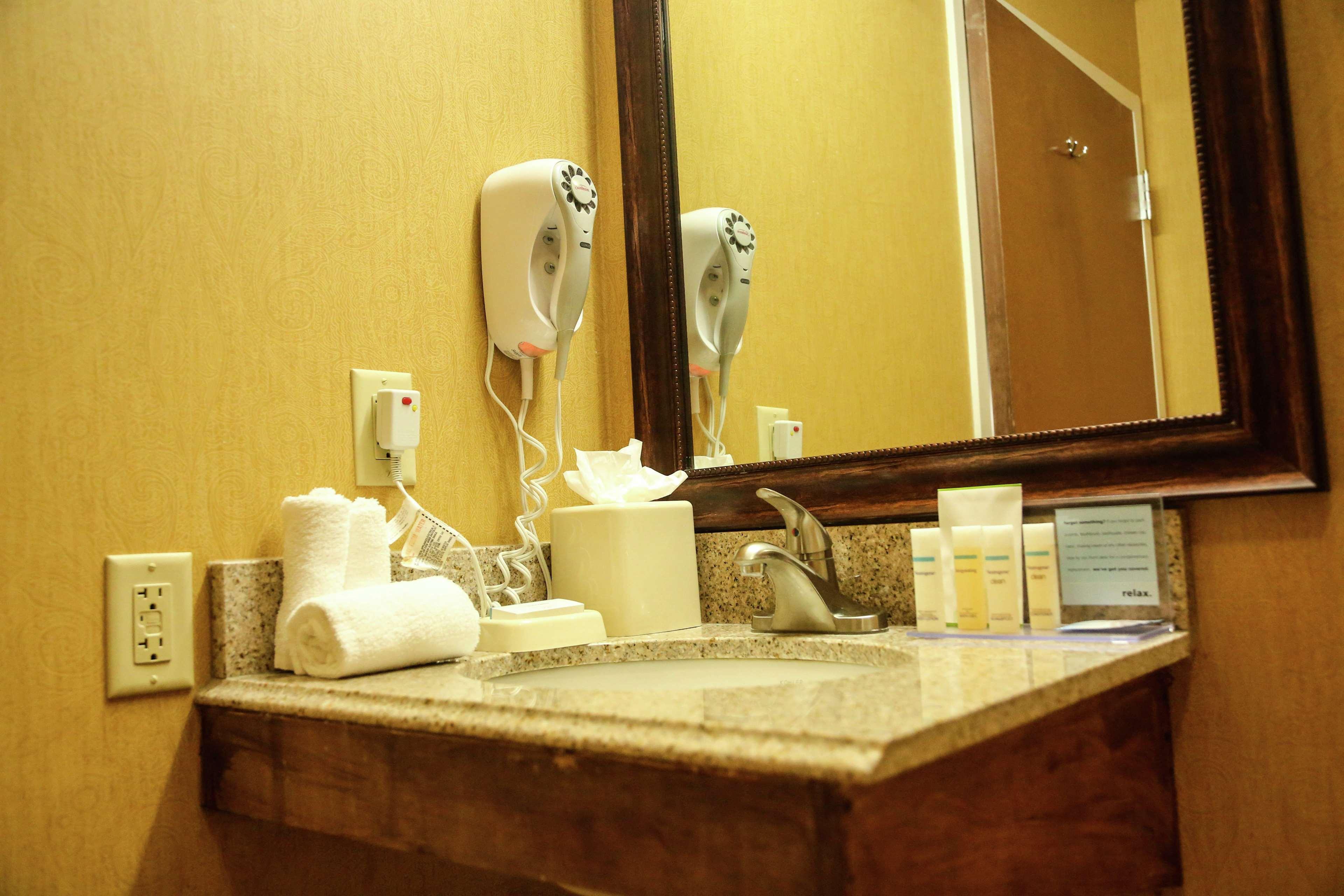 Hampton Inn & Suites Mccomb Bagian luar foto