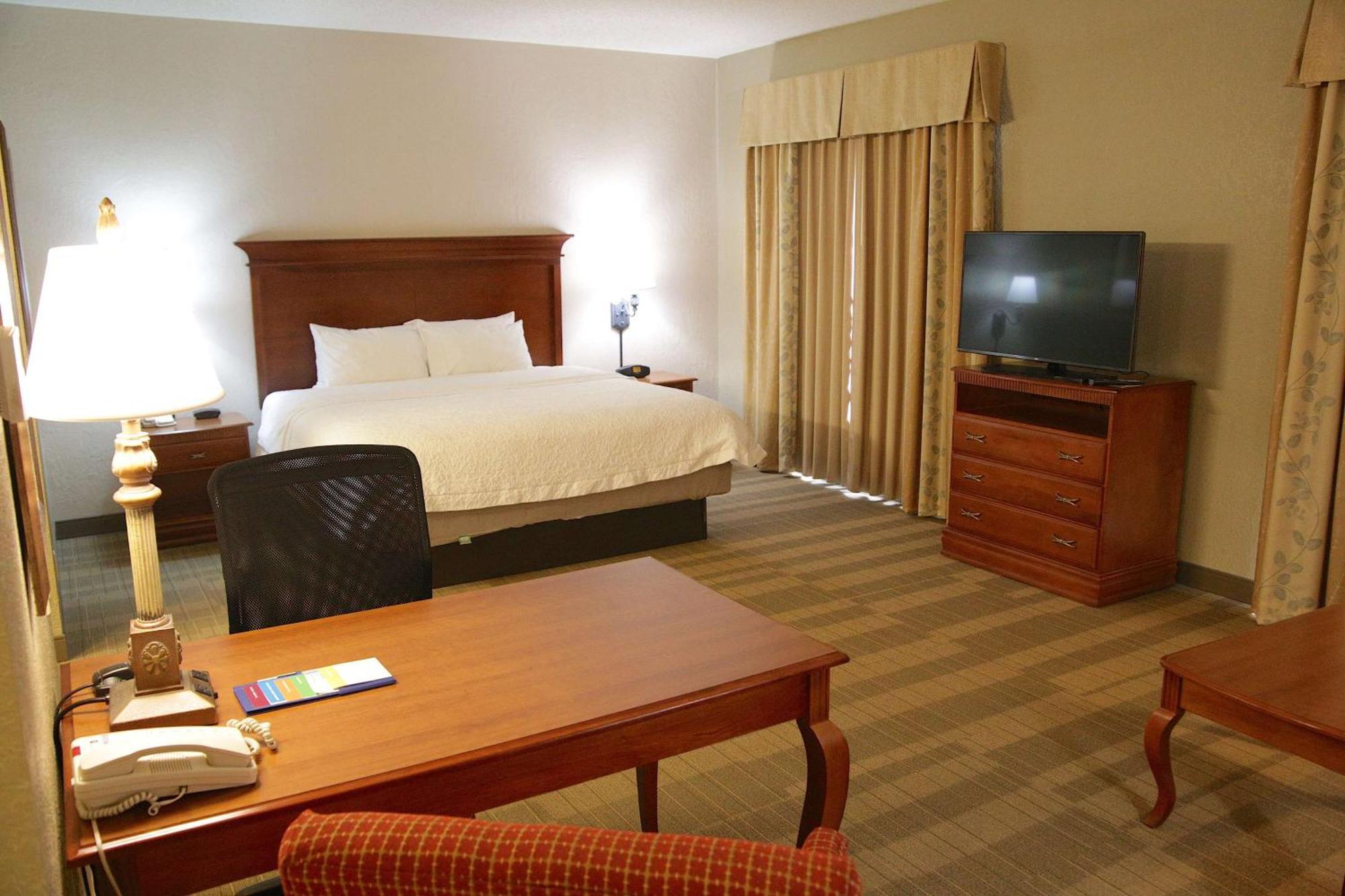Hampton Inn & Suites Mccomb Bagian luar foto