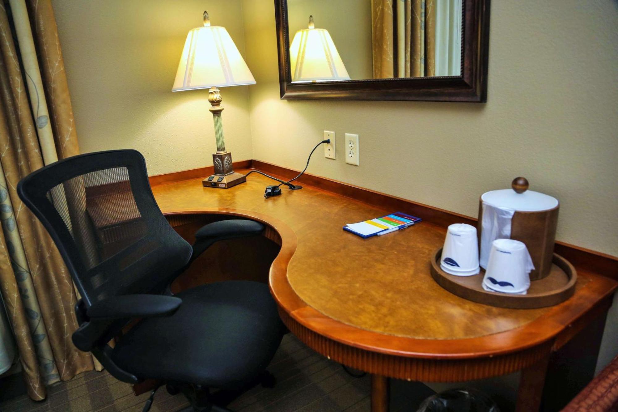 Hampton Inn & Suites Mccomb Bagian luar foto